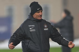 Stimmen nach der Niederlage des FC Erzgebirge Aue gegen Havelse: „Das ist Kinderfußball gewesen“ - Enttäuschung und Frustration bei Cheftrainer Jens Härtel.