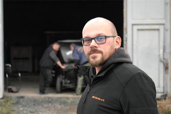 Stockcar in Hartha unterstützt Spenderdatei für Knochenmark - MSC-Vereinschef Stephan Schäfer wirbt für die Typisierungsaktion, die Menschen mit Blutkrebs helfen soll.
