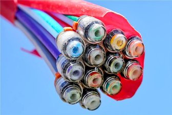 Störung bei Pyur: Tausende Zwickauer stundenlang ohne Internet - Eine durchtrennte Glasfaserleitung hat in Zwickau für großflächigen Internetausfall gesorgt.