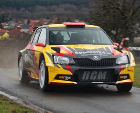 Stollberger nimmt Fahrt auf - Ron Schumann und Claudia Harloff starten im Skoda Fabia R5 in die neue Saison. Bei der Rallye Stemweder Berg soll ein erfolgreicher Auftakt gelingen. Das Duo plant Auftritte im In- und Ausland. 