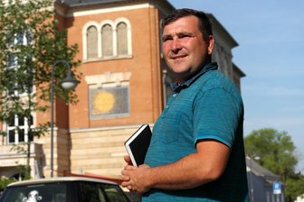 Stolperstein für Geringswalde: Linke und Grüne sprechen über Projekt - Linkspolitiker David Rausch will mit der Fraktion die kommende Sitzung vorbereiten.