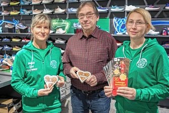 Stolzes Jubiläum am ersten Adventswochenende - Auf der Zielgeraden: Susan Vergöhl (links), Hans-Peter Noack und Andrea Strahl vom Organisationsteam des 30. Freiberger Adventslaufs, der am Sonnabend gestartet wird.