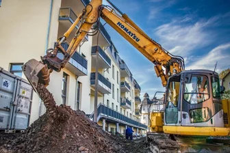 Stopp, hier wird in Mittelsachsen gebaut - In Flöha wird zwischen Augustusburger Straße und Rudolf-Breitscheid-Straße noch bis zum 17. Dezember die Talstraße instand gesetzt.