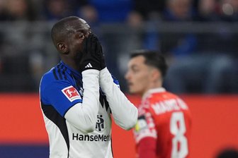 Strafbefehl: Hohe Geldstrafe für HSV-Profi Dompé - Jean-Luc Dompé vom Hamburger SV hat nach seiner Alkoholfahrt einen Strafbefehl erhalten. (Archivbild)