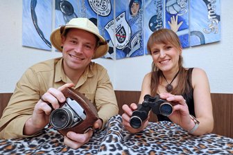 Straßberg startet in die fünfte Jahreszeit: Das Prinzenpaar Gruber lädt zur Safari ein - Tina und Marek Gruber gehen gemeinsam auf eine wilde weiß-blaue Faschings-Safari.