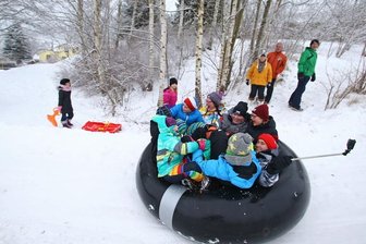 Straße gesperrt - Rodelbahn verlängert - 