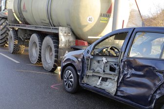 Straße nach Überholmanöver vier Stunden gesperrt - 