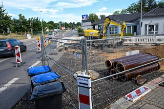Straße zu Pendlerparkplatz in Chemnitz mit Verzögerung wieder frei - War seit Sommer 2022 nicht mehr befahrbar: die Rosa-Luxemburg-Straße in Bernsdorf.