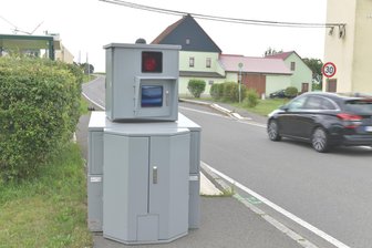 Straßenbau: Landratsamt geht Problemstellen im Freiberger Umland an - In Teichhäuser war oft geblitzt worden. Jetzt soll das Tempo baulich gedrosselt werden.