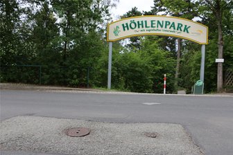 Straßenbau über drei Jahre: Rosenbach will Zufahrt zur Drachenhöhle sanieren - Die Paul-Seifert-Straße ist in keinem guten Zustand.