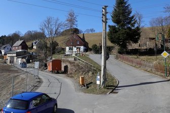 Straßenbauarbeiten in Pöhla machen weitere Sperrungen erforderlich - Topografisch und historisch bedingt, gibt es am Pfeilhammer eine komplizierte Straßenführung – hier Stand März 2022.