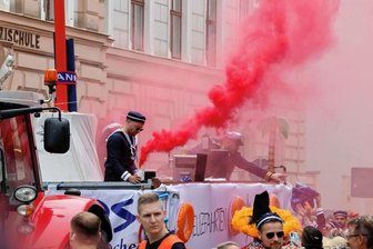 Straßenfasching: Umzugsstrecke schrumpft um rund 400 Meter - Der Straßenfasching in Meerane erlebt seine 29. Auflage. Wieder mit dabei: Die Kicker vom MSV.