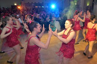 „Streber, Schwänzer und Sitzenbleiber“ feiern Fasching in Oelsnitz - Bei der OCV ist zum Rosenmontag gefeiert worden.