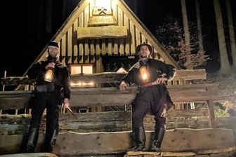 Streckewalder Mettenschicht: Erzgebirger bereiten Tiefen St. Elisabeth Stolln wieder auf - Die Außenanlage vom Tiefen St. Elisabeth Stolln in Streckewalde ist ein Schmuckstück - hier im Bild Roy Loos, Benjamin Salmonat (oben v. l.) sowie Sylvio Beyer und Jens Salmonat (u. v. l.) im Sommer. Geld ist nötig, so half auch die Förderung für Kleinprojekte der Montanregion Erzgebirge.