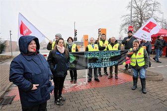 Streik bei der CVAG: Mit Trillerpfeifen für mehr Lohn - Neben dem Betriebshof an der Werner-Seelenbinder-Straße (Foto) gab es auch in Adelsberg und an der Krenkelstraße Streikposten. 