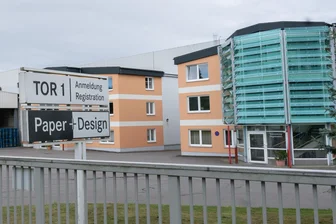 Streik bei Paper & Design im Erzgebirge: Geschäftsleitung macht weiter dicht - Die Geschäftsleitung von Paper & Design ist seit Streikbeginn nicht zu sprechen.