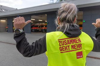 Streik beim DRK: Rettungswachen im Erzgebirge betroffen - Im Mai hatte Verdi zum Warnstreik vor der Rettungswache in Geyer aufgerufen.