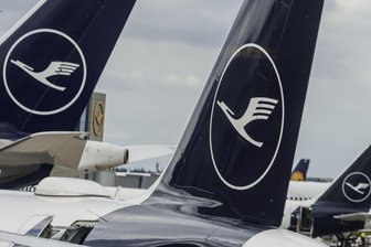 Streik der Lufthansa-Piloten in den Herbstferien? Das müssen Sachsens Passagiere jetzt wissen - Ab in den Urlaub? Wenn es in den Herbstferien zum Piloten-Streik kommt, wären auch Sachsens Lufthansa-Passagiere betroffen.