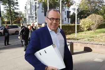 Streit um die Zukunft des CFC geht in die Verlängerung - Insolvenzverwalter Klaus Siemon bleibt nach der Gläubigerversammlung am Mittwoch im Amt.