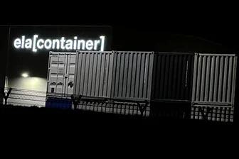 Streit um Leuchtreklame für Unternehmen in Frankenberg - Um die Leuchtreklame des Unternehmens im Industriegebiet Dittersbach ist ein Streit entbrannt.