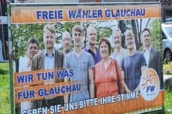 Streit um OB-Kandidatur in Glauchau sprengt Freie-Wähler-Fraktion - Ein Bild aus besseren Zeiten. Die Freien Wähler werben gemeinsam um Stimmen zur Stadtratswahl.