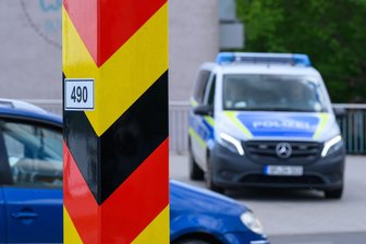 Streit um Zurückweisungen bringt Bundespolizei in die Bredouille - Das Berliner Verwaltungsgericht sieht Zurückweisungen von Asylsuchenden auf deutschem Boden ohne Prüfung nach dem Dublin-Verfahren als rechtswidrig an.