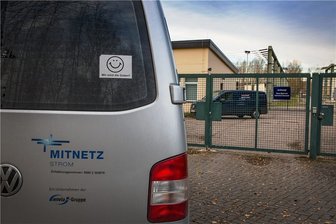 Stromausfall in Klingenthal: Bis zu 13 Stunden ohne "Saft" - Ein großer Stromausfall hat von Donnerstagmittag bis in die Nacht zum Freitag Teile Klingenthals lahm gelegt.Betroffen waren von der Störung mehr als 900 Kunden, hieß es vom Versorger Mitnetz Strom. Foto: Hendrik Jattke/Archiv
