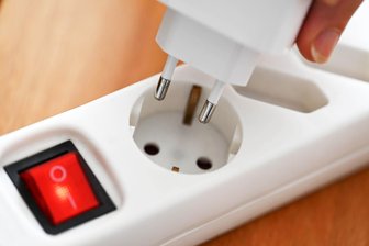 Stromausfall in Limbach-Oberfrohna: Bauarbeiten auf dem Johannisplatz waren der Auslöser - Am Dienstagmorgen war der Strom in Teilen von Limbach-Oberfrohna weg.