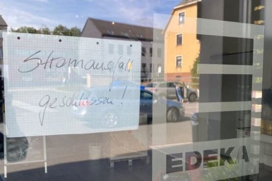 Stromausfall lähmt Brand-Erbisdorf - Der Edeka-Markt in Brand-Erbisdorf war am Donnerstagnachmittag geschlossen.