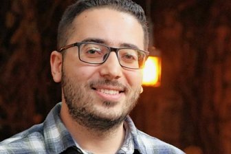 Student aus Jordanien sucht nach der besten Verbindung - Omar Abu Saad hat in Zwickau Verkehrstechnik studiert. 