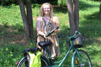 Studentin will nun auch in Glauchau Lebensmittel retten - Viel Grün: Emmeli Krause aus Glauchau arbeitet an einem Netzwerk fürs Essen teilen, das sogenannte Foodsharing, in Glauchau.