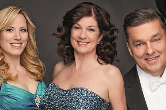 Stunde der Musik im Stadttheater Glauchau - Christiane Linke, Sigrid Althoff und Stefan Lex gestalten die Sunde der Musik im Stadttheater Glauchau.