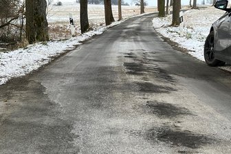 Stunde der Wahrheit zu kaputter Straße im Vogtland - Die Straße zwischen Ottengrün und Sachsgrün gehört jetzt den Gemeinden Triebel und Bösenbrunn.