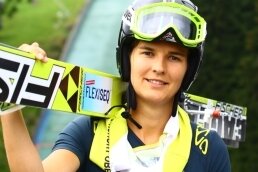 Sturzdrama um beste Skispringerin Sachsens - Ulrike Gräßler im Sommer bei den Continentalcup-Wettbewerben am Fichtelberg.