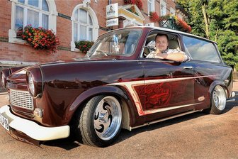 Suchanzeige bei Ebay: Trabi-Fan aus Altmittweida will sein getuntes Auto zurückhaben - Diesen Trabant will Thomas Rodewohl aus Altmittweida zurückhaben und sucht ihn über Ebay. Vor gut zehn Jahren gewann er damit die europäische Tuningmeisterschaft für Fahrzeuge, die älter als 25 Jahre sind. 