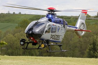 Suche nach vermisster 83-Jähriger in Lichtenstein wird fortgesetzt - Die Polizei hat unter anderem mit Hubschrauber nach der Vermissten gesucht.