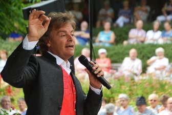 Südtiroler begeistert Publikum im Park - Rudy Giovannini.