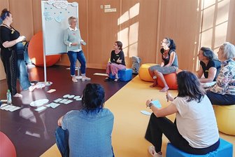 Supernova oder Schwarzes Loch? Ein Mikrokosmos statt des Kosmos-Festivals in Chemnitz - In vier Arbeitsgruppen wurden bei der Kosmos-Konferenz Vorschläge erarbeitet.