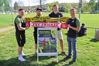 SV Lok Glauchau-Niederlungwitz bittet den FSV Zwickau zum Tanz in den Mai - Martin Härtel, Florian Tröger, Mario Medicke und Eric Hofmann (von links) aus der Fußball-Abteilungsleitung des SV Lok Glauchau-Niederlungwitz freuen sich auf das Flutlichtspiel am Mittwoch gegen den FSV Zwickau.