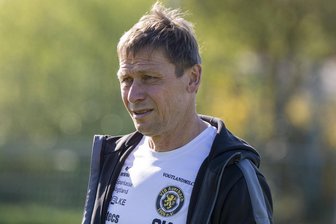 Sven Köhler: Was er zum Abschied beim VfB Auerbach und zur Zukunft beim VFC Plauen sagt - Sven Köhler wird am Samstag das letzte Mal als Trainer des VfB Auerbach an der Seitenlinie stehen. Ab Sommer trainiert er den VFC Plauen, bei dem er einen Ein-Jahres-Vertrag unterschrieben hat.
