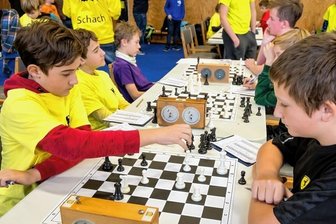 SVL-Talente dominieren am Schachbrett - In der U-14-Konkurrenz lieferten sich unter anderem Ryan-Jayd Zenker vom SV Lengefeld und Arthur Zschocke (SG Hohndorf) ein spannendes Duell. Nach den insgesamt fünf Runden konnten sie mit den Rängen 7 und 6 aber nicht in den Medaillenkampf eingreifen.