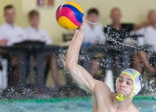 SVV Plauen wieder erstklassig - Sascha Wolf (rechts) nimmt Maß. Auch im Sonntagsspiel gegen den SV Cannstatt ließen die Plauener keine Zweifel daran aufkommen, dass sie die Punkte zu Hause behalten wollten.