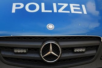 Syrer bringt vermisste afghanische Geschwister zur Polizei - 