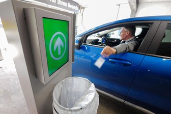 Systemumstellung: Das ist neu beim Parken in der Plauener Stadt-Galerie - In den Parkhäusern der Plauener Stadt-Galerie ist das Parkticket für die Ausfahrt nicht mehr nötig: Bitte im Mülleimer entsorgen.