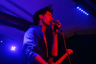 Szenehoffnung Nikita Curtis: "Wir haben keinen Bock auf Indie-Konsens!" - Auf dem Absprung zwischen Idles und Pavement: Die Leipziger Wide-Range-Postpunks Nikita Curtis sind eine neue Live-Hoffnung!  