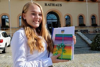 Täglich mit dem Tod konfrontiert: Darum will eine 16-Jährige Bestatterin in Reichenbach werden - Melina Seyfert beginnt ihre Ausbildung zur Bestattungsfachkraft im Kommunalen Bestattungswesen Reichenbach. 