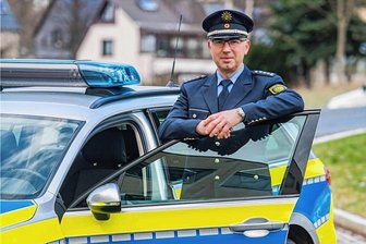 Tag der Sachsen: Neuer Auer Revierleiter muss Sachsens größtes Volksfest meistern - Der Erste Polizeihauptkommissar André Regner wird ab dem 1. April neuer Revierleiter des Polizeireviers Aue. Seit 2015 leitete der 53-Jährige das Stollberger Revier.