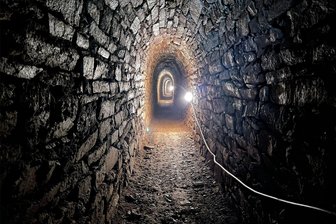 Tag des offenen Denkmals gewährt im Erzgebirge wieder sensationelle Einblicke in die Historie - Die untertägige Rösche, in der das Wasser geführt wurde, um das riesige Wasserrad in der Grube Gottes Geschick zu bewegen.