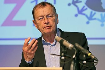 Tage der Demokratie und Toleranz eröffnet - Hajo Funke