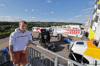Tagebuch zum Moto-GP auf dem Sachsenring: Entferntaste in der vorletzten Runde - Schon am frühen Abend sind die Teams abfahrbereit für die Heimreise. Da sind sie deutlich schneller als ich.